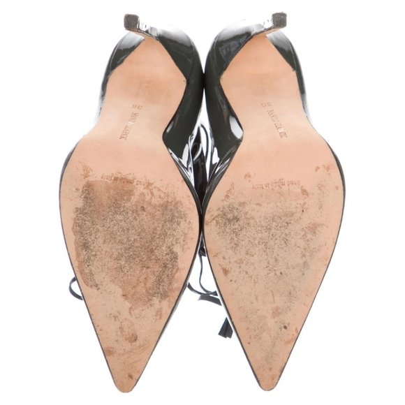 Manolo Blahnik Black Patent Leather Women's Heels - Picture 6 of 6